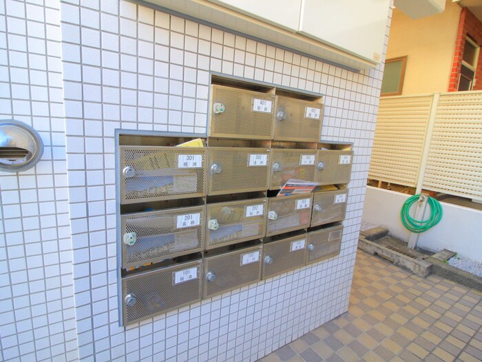 物件外観写真4　(建物設備)