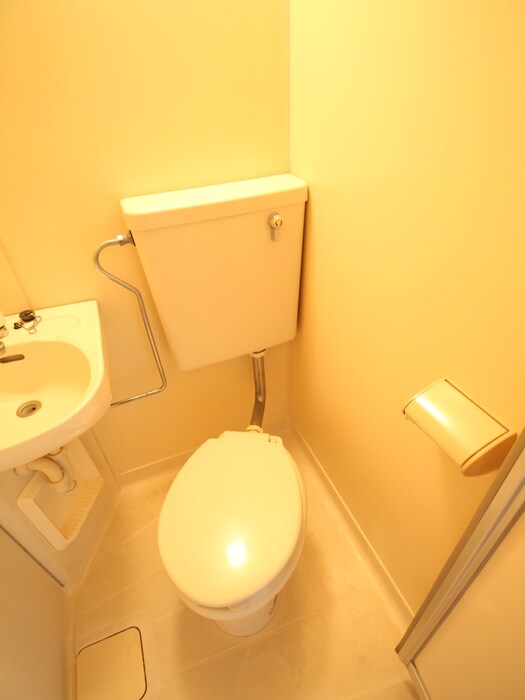 物件内観写真11　(トイレ)