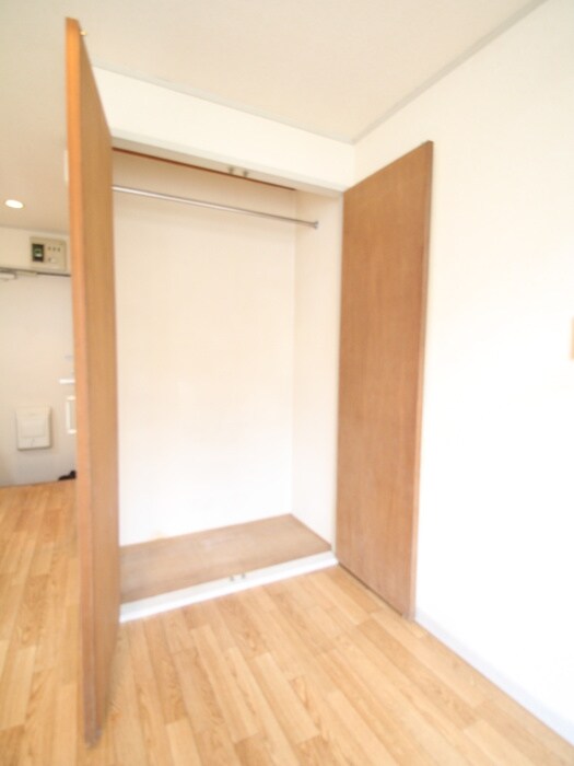 物件内観写真12　(収納)