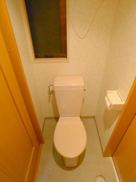 物件内観写真15　(トイレ)