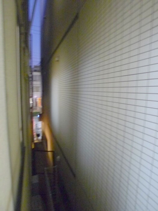 物件内観写真16　(室内からの展望)