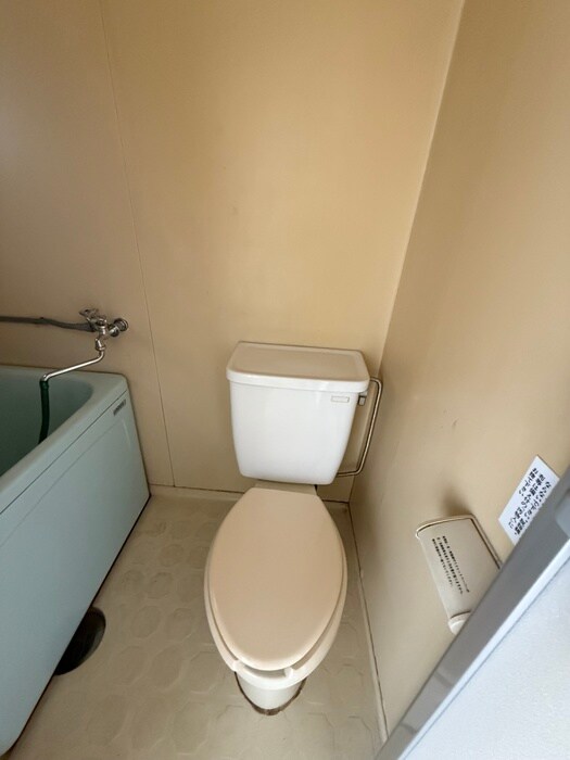 物件内観写真12　(トイレ)