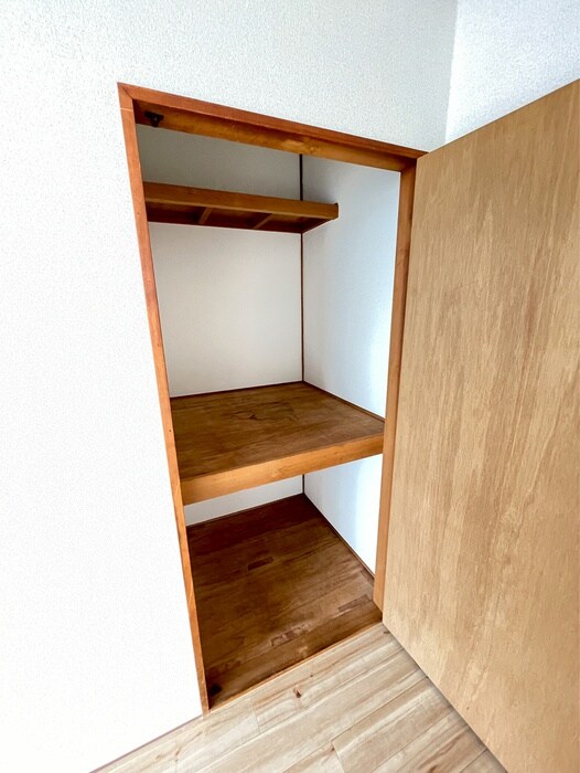 物件内観写真16　(収納)