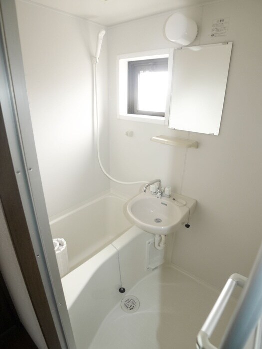 物件内観写真8　(バス／シャワールーム等)