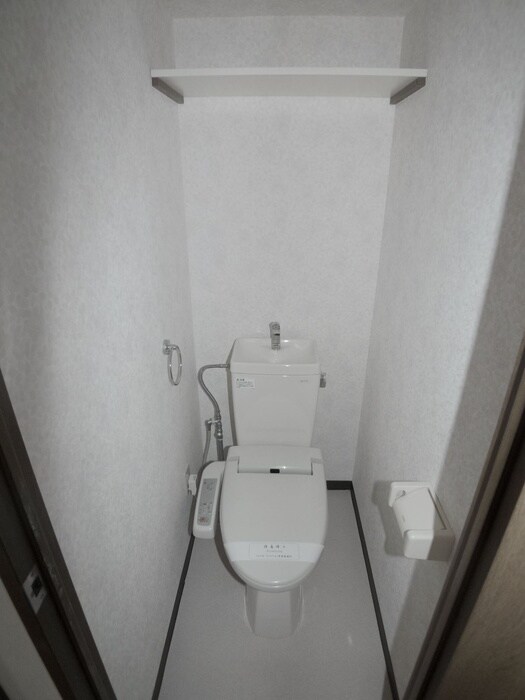 物件内観写真9　(トイレ)