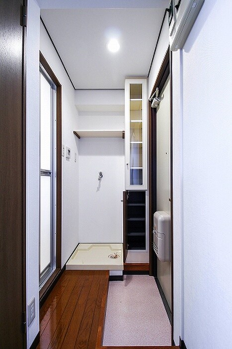 物件内観写真20　(洗濯機置場)