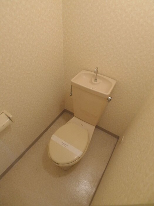 物件内観写真14　(トイレ)