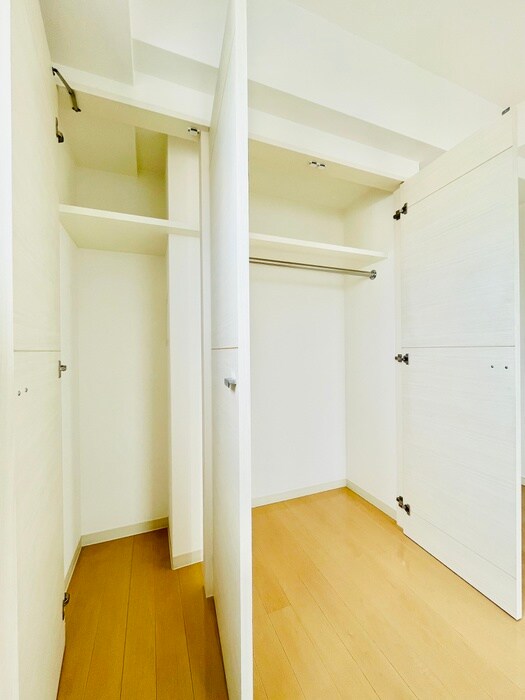 物件内観写真11　(収納)