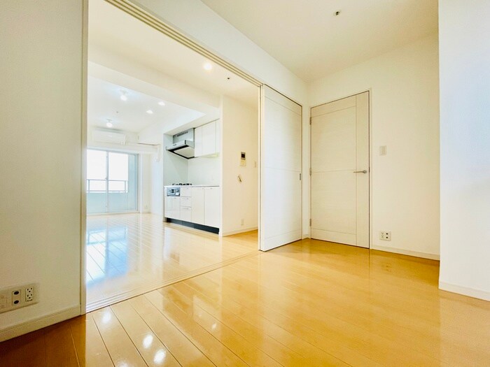 物件内観写真21　(室内からの展望)