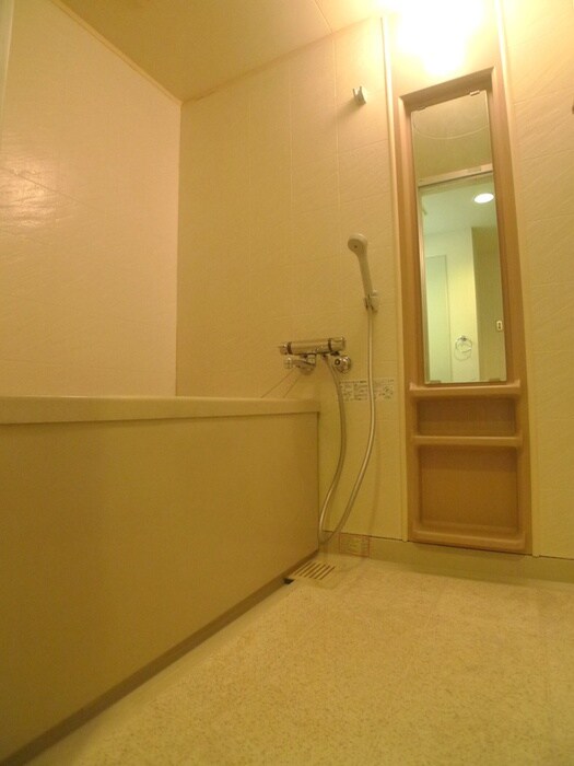 物件内観写真12　(バス／シャワールーム等)