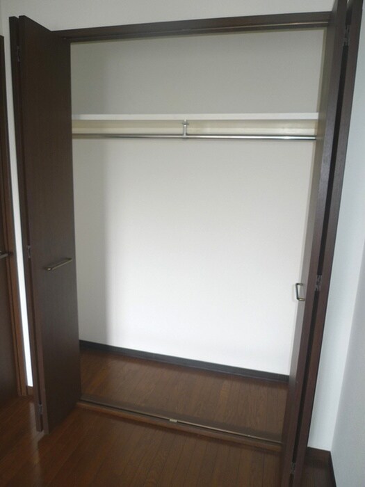 物件内観写真12　(収納)