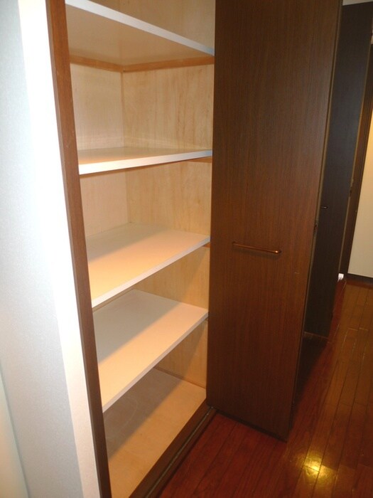物件内観写真14　(収納)