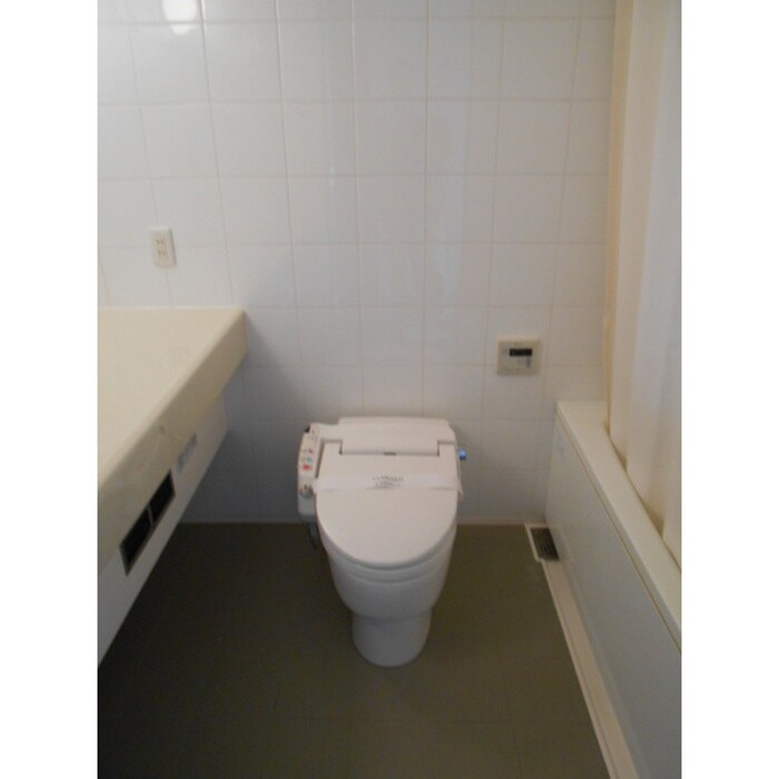 物件内観写真11　(トイレ)