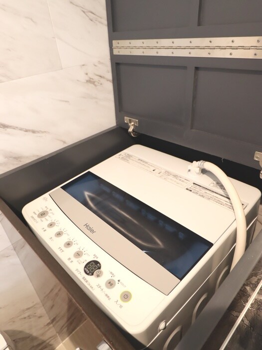 物件内観写真16　(洗濯機置場)