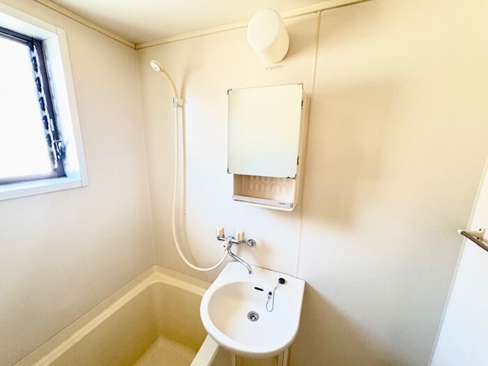 物件内観写真10　(洗面)