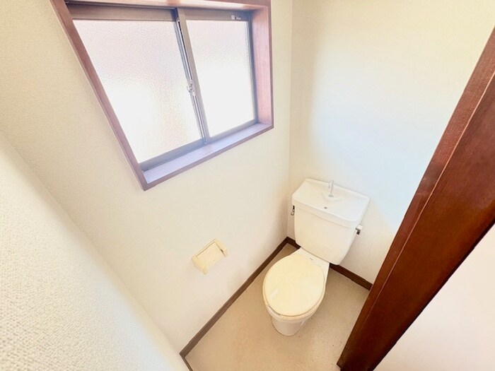 物件内観写真11　(トイレ)