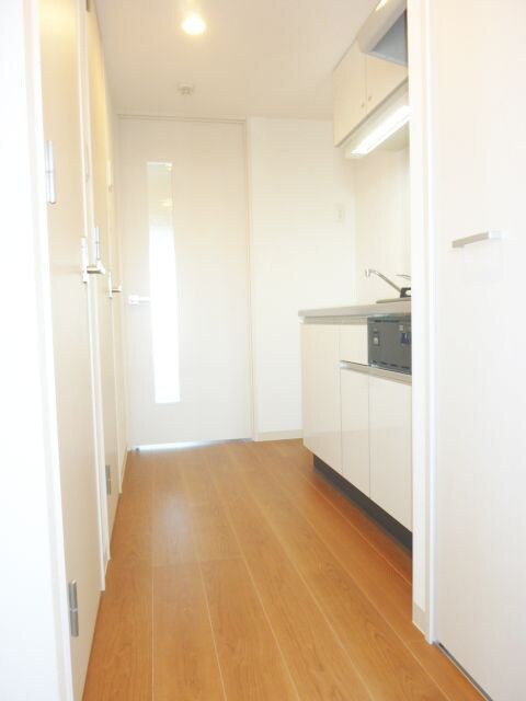 物件内観写真12　(廊下)