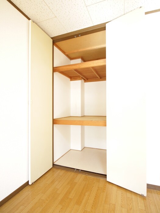 物件内観写真15　(収納)