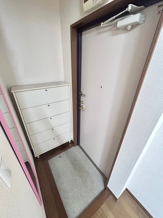 物件内観写真19　(玄関)