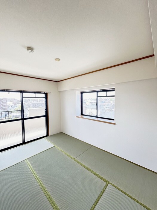 物件内観写真9　(居室)