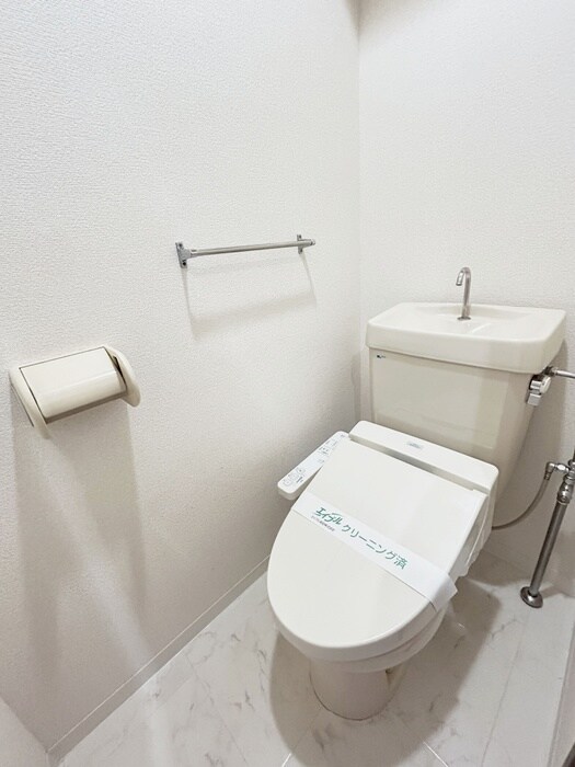 物件内観写真12　(トイレ)