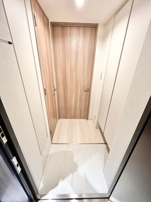 物件内観写真17　(玄関)