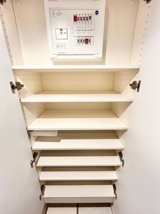 物件内観写真18　(靴箱)