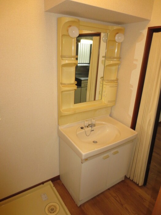 物件内観写真10　(洗面)