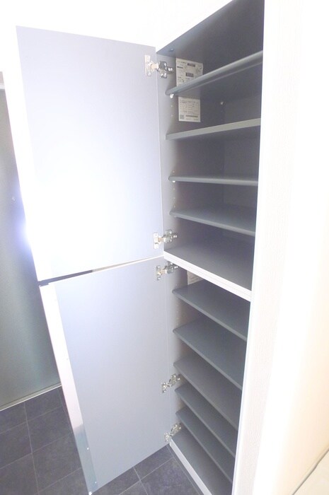 物件内観写真16　(靴箱)