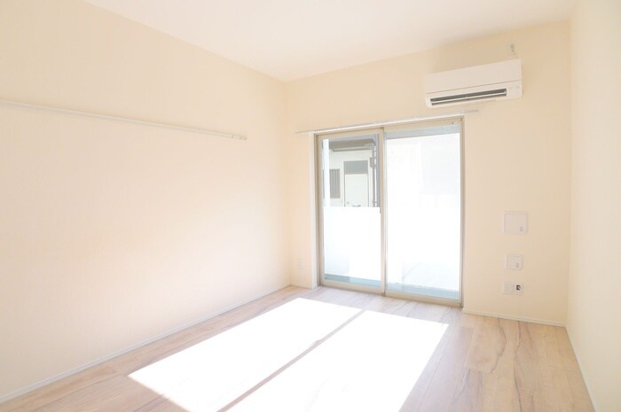 物件内観写真20　(室内からの展望)