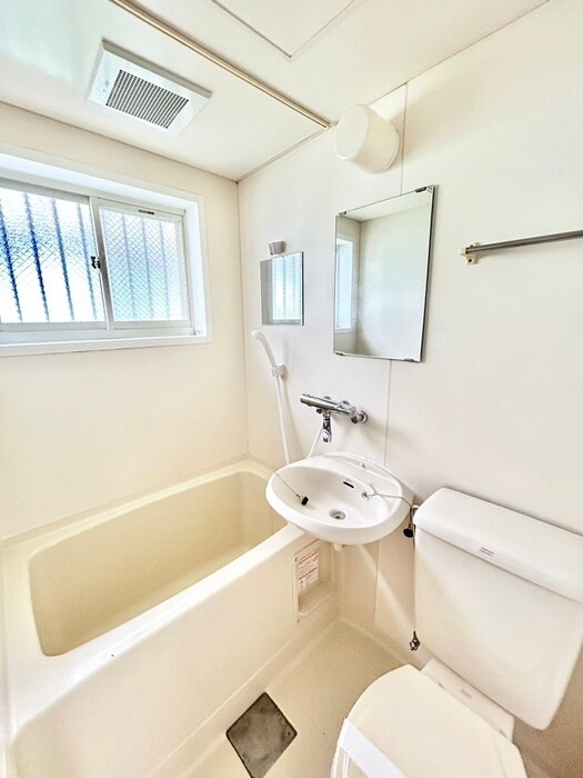 物件内観写真11　(バス／シャワールーム等)