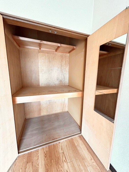 物件内観写真13　(収納)