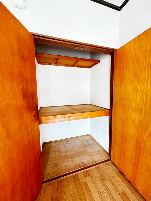 物件内観写真15　(収納)