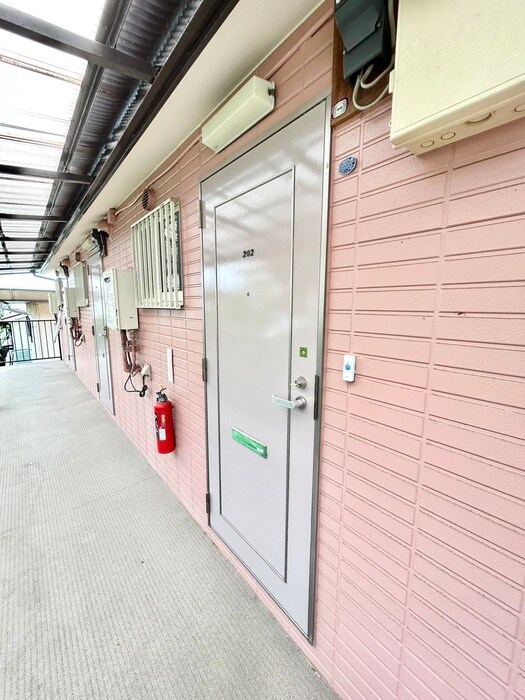 物件内観写真15　(玄関)