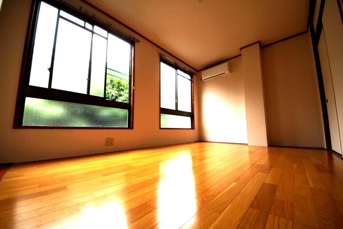 物件内観写真11　(居室)