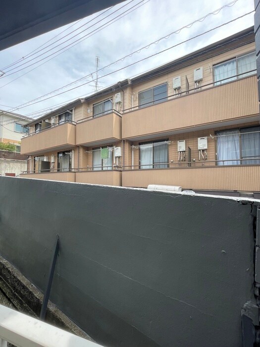 物件内観写真16　(室内からの展望)