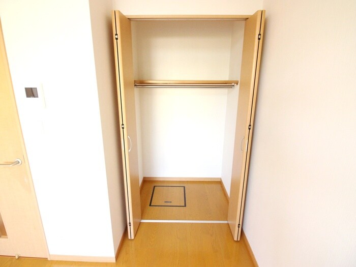 物件内観写真10　(収納)