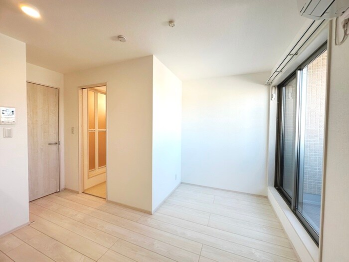 物件内観写真10　(居室)