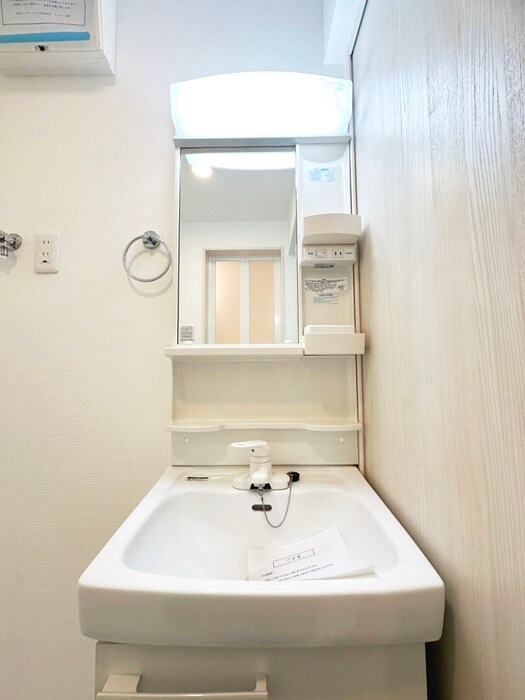 物件内観写真13　(洗面)