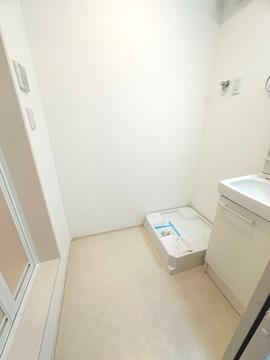 物件内観写真17　(洗濯機置場)