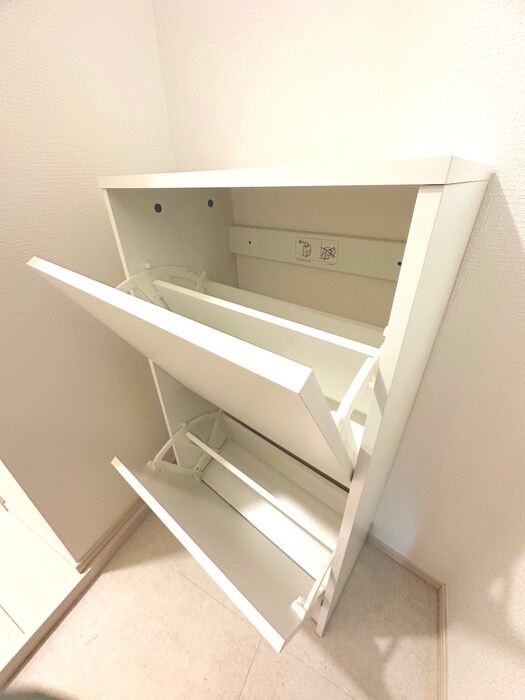 物件内観写真18　(靴箱)