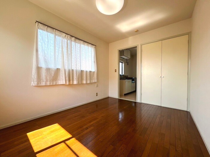 物件内観写真9　(居室)