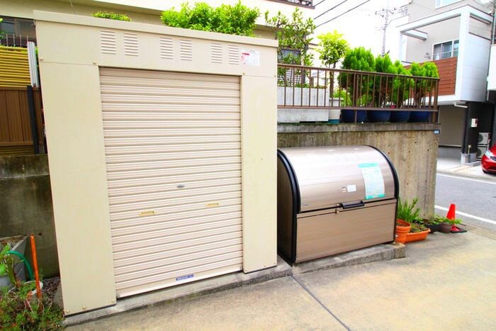 物件外観写真5　(駐輪場)