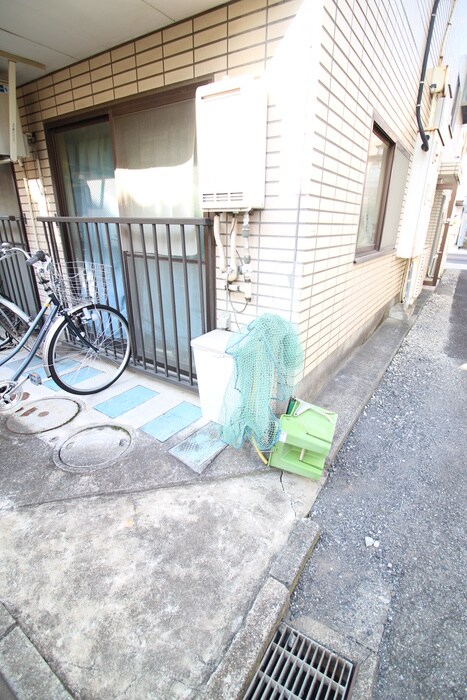 物件外観写真5　(駐輪場)