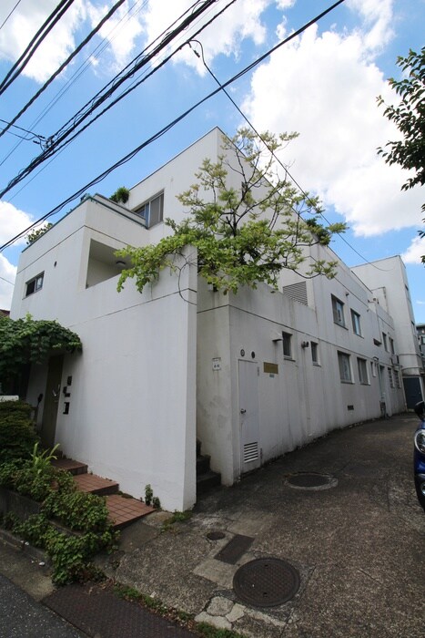 フルハウスの外観写真