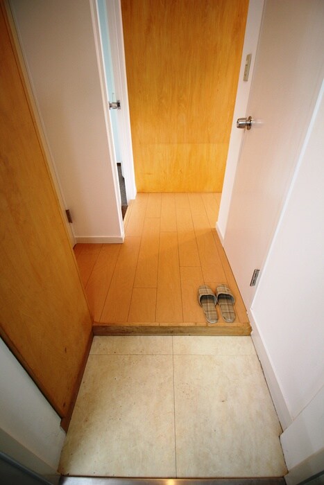 物件内観写真14　(玄関)