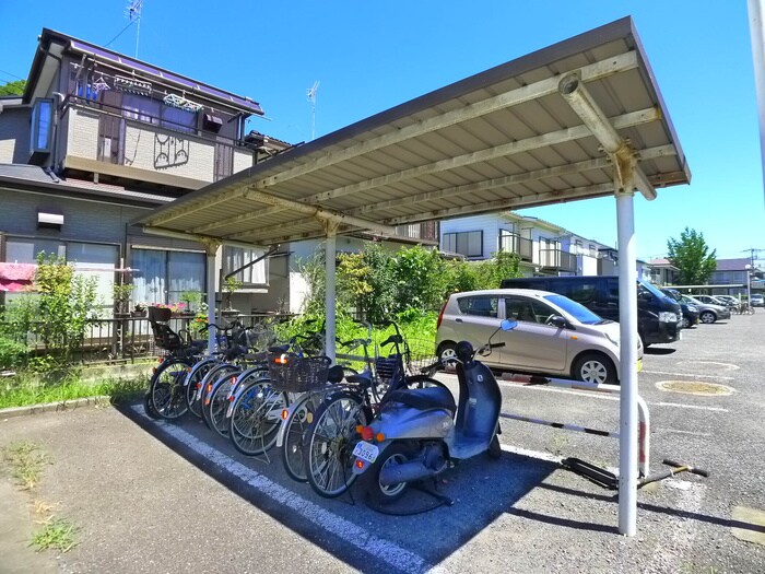 物件外観写真3　(駐輪場)