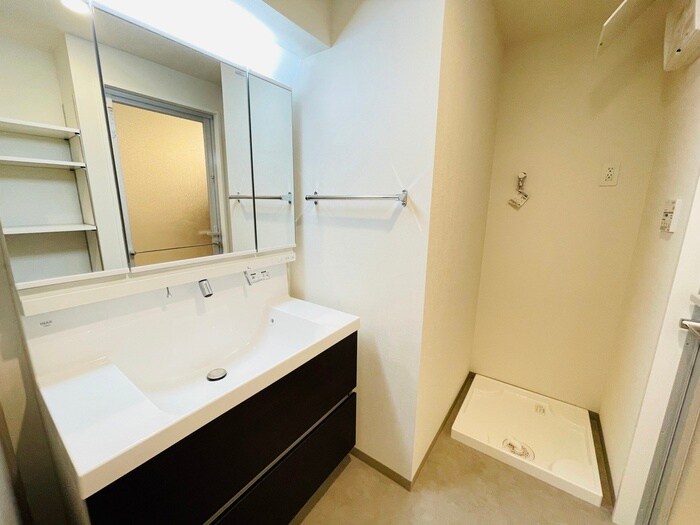 物件内観写真9　(洗面)