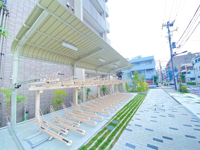 物件外観写真5　(駐輪場)