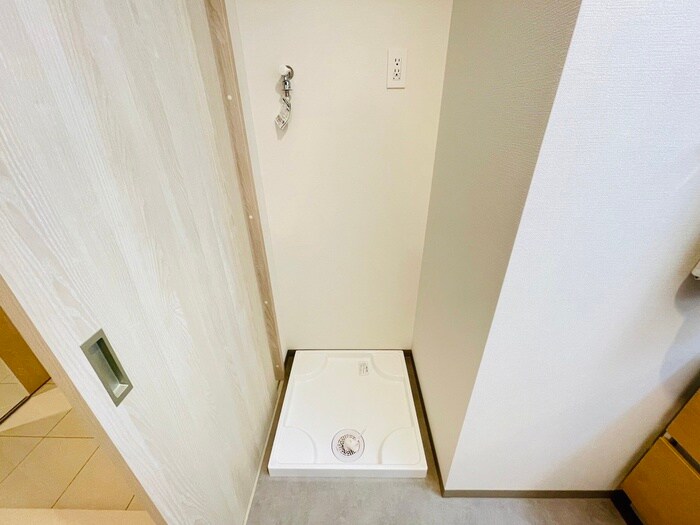 物件内観写真15　(洗濯機置場)